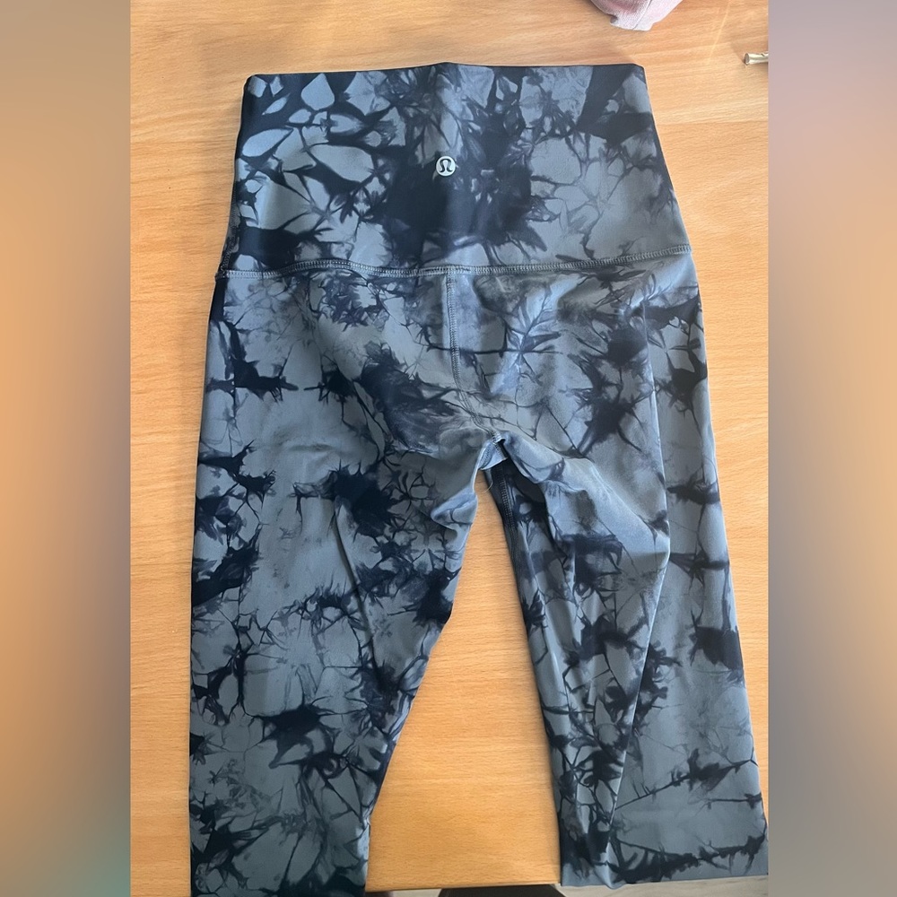 Lululemon tie dye leggings